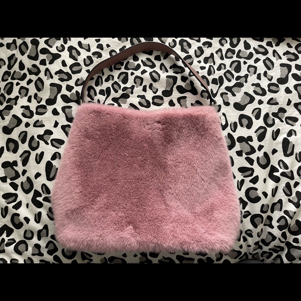 Kate and Alex Cuffaro Italian design PINK FAUX FUR purse with strap